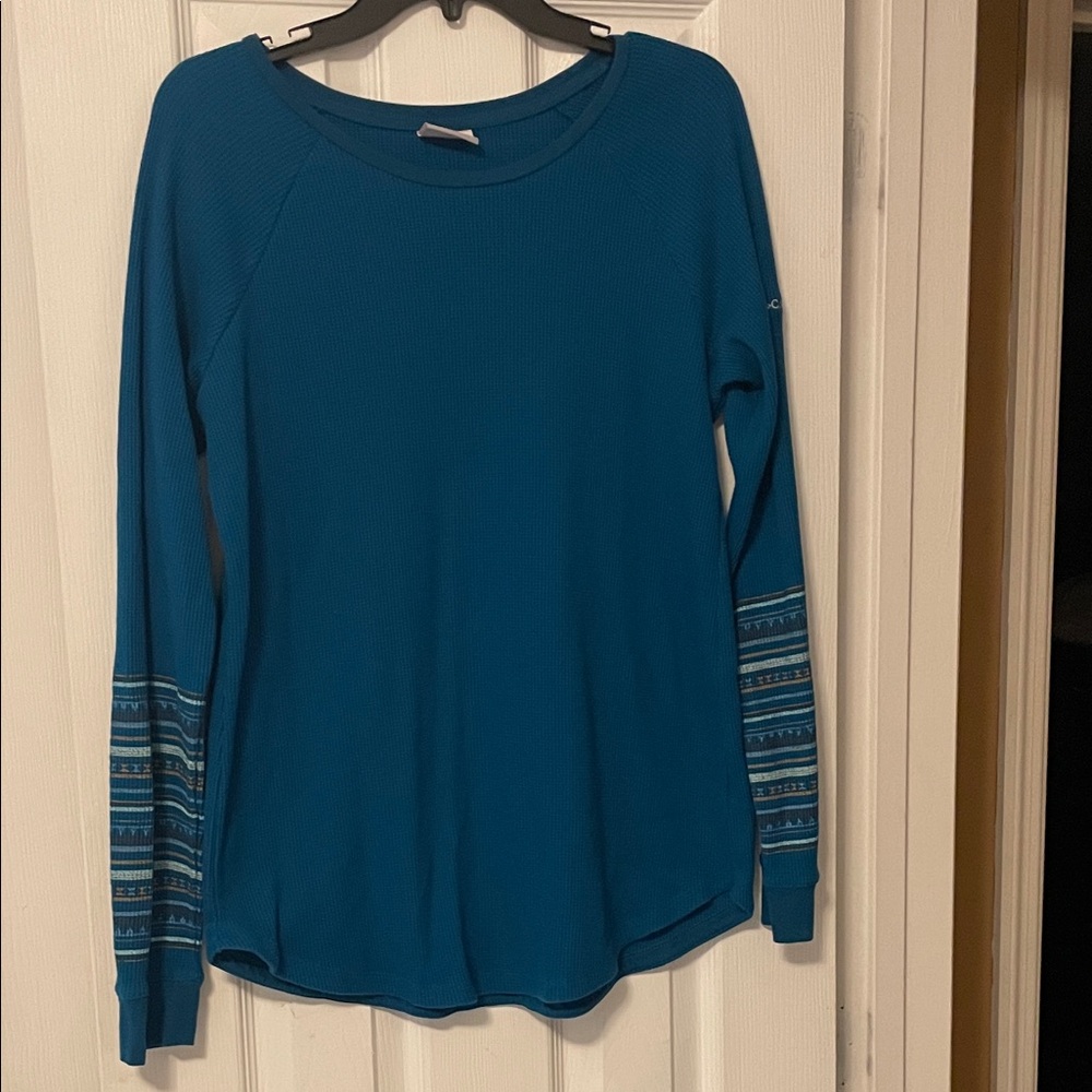Columbia Teal Long Sleeve Top with Patterned Sleeves